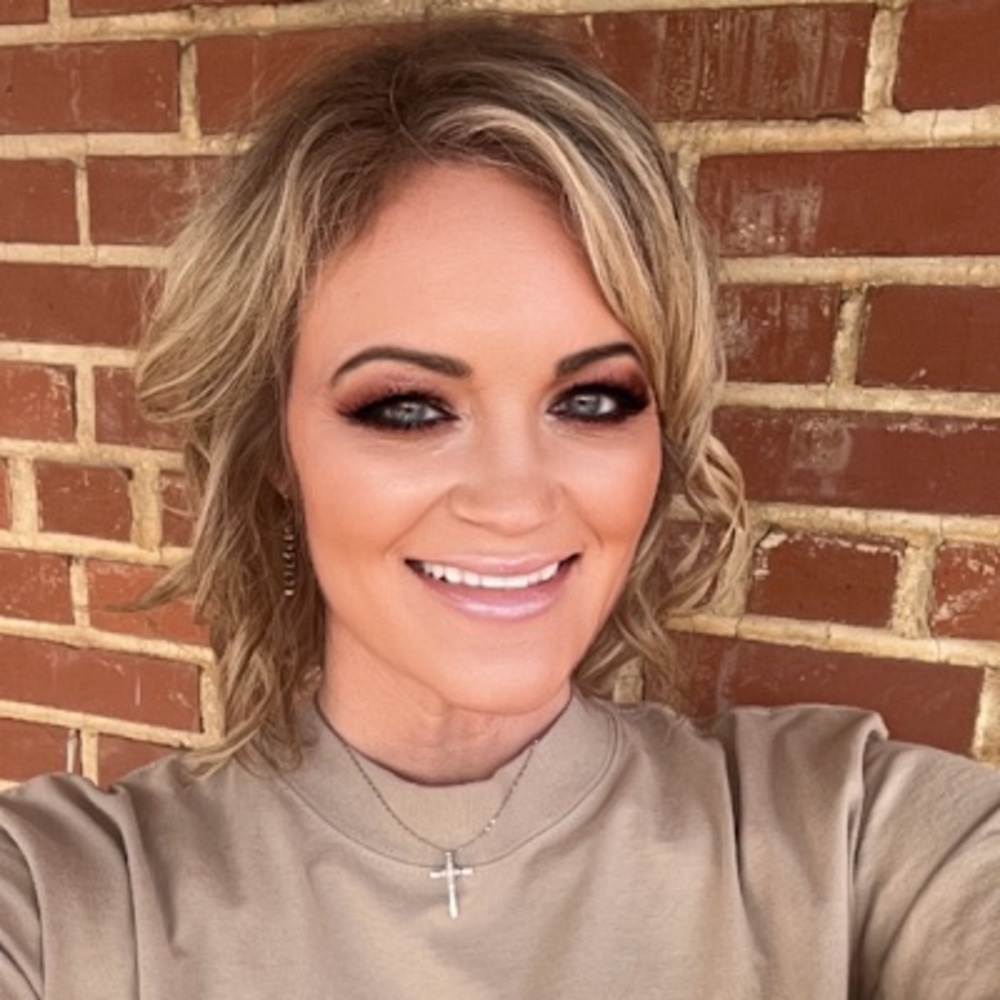 Meet your Posher, Lea